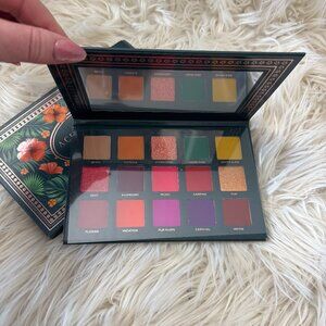 Ace Beaute Nostalgia Palette (NIB)
